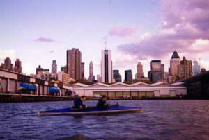 sprayskirt.jpg (22858 bytes)