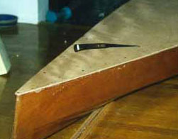 knife.jpg (17868 bytes)