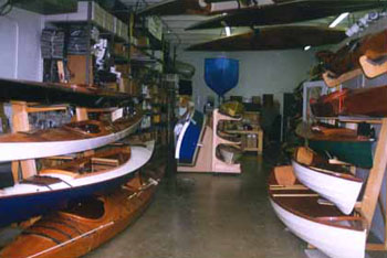 kayaks.jpg (31097 bytes)